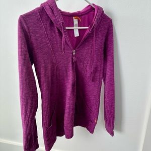 Lucy sweater in fuschia color. Size XS